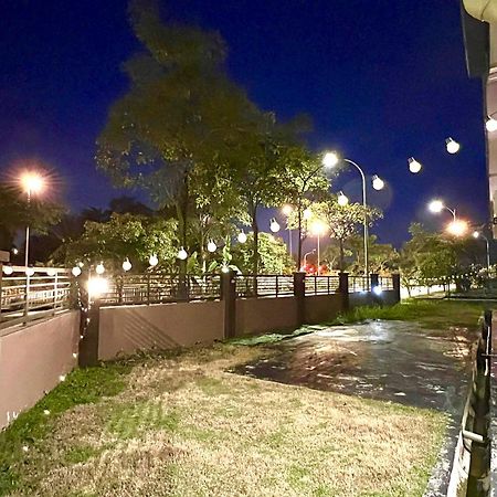 Quayside Cove Homestay - Corner House, Shah Alam Rimbayu Netflix Syok Tv Bbq Εξωτερικό φωτογραφία