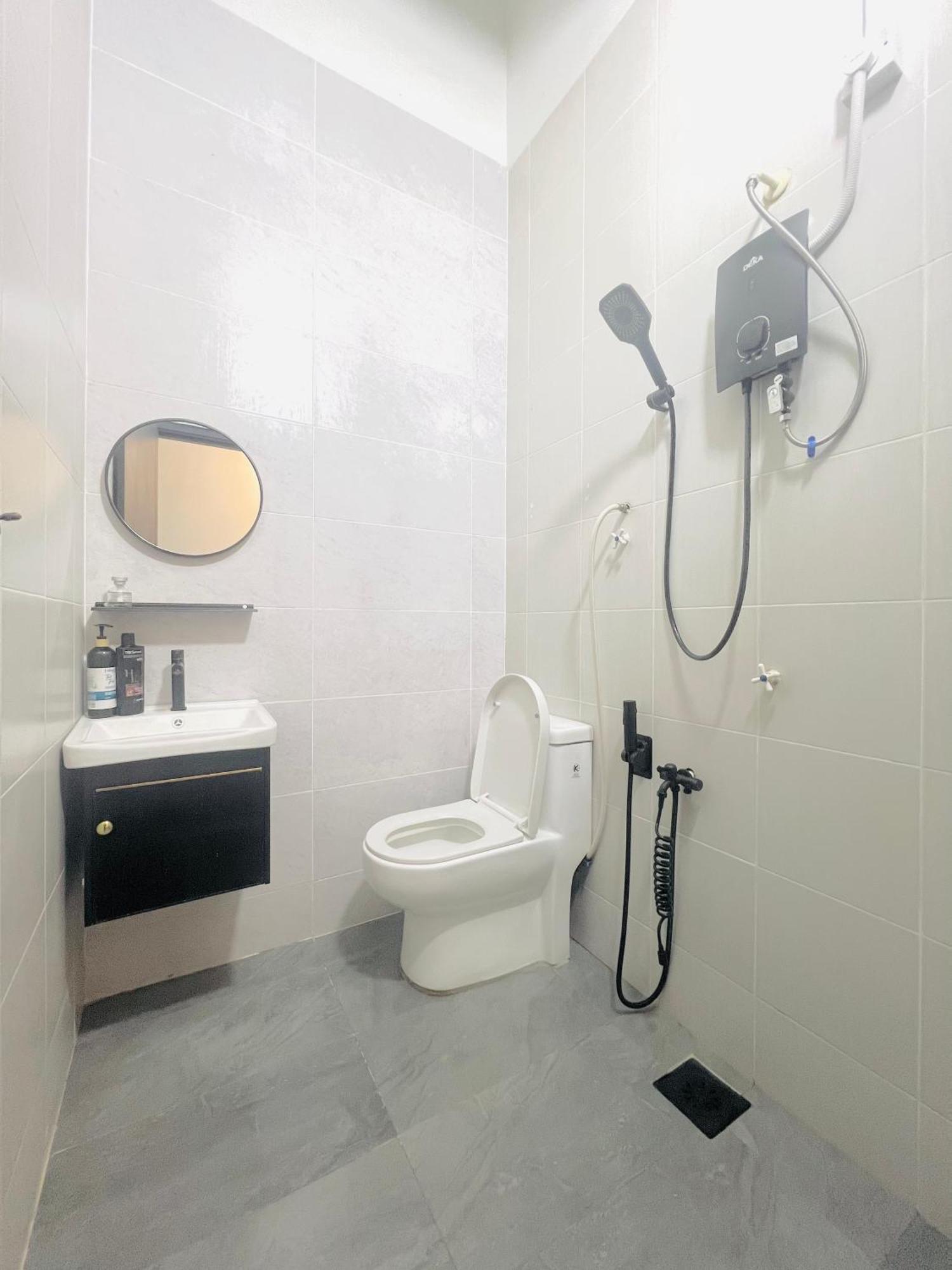 Quayside Cove Homestay - Corner House, Shah Alam Rimbayu Netflix Syok Tv Bbq Εξωτερικό φωτογραφία