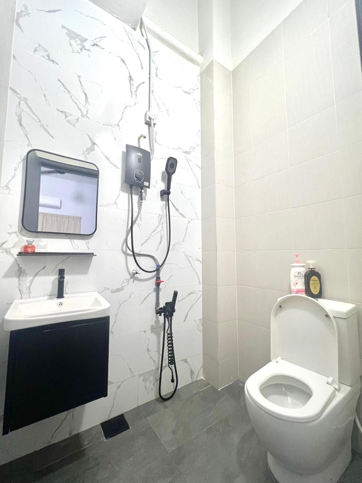 Quayside Cove Homestay - Corner House, Shah Alam Rimbayu Netflix Syok Tv Bbq Εξωτερικό φωτογραφία